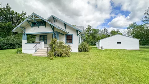 132 1st St W, Rockville, MN 56369