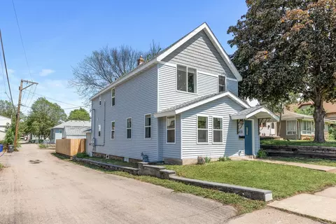 651 Hawthorne Ave E, Saint Paul, MN 55106