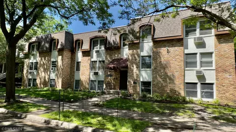 2536 Dupont Ave S #305, Minneapolis, MN 55405