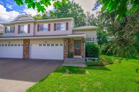 822 Evergreen Cir, Hudson, WI 54016