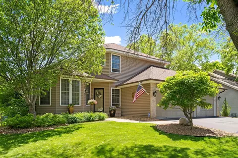 8914 Vickors Xing, Brooklyn Park, MN 55443