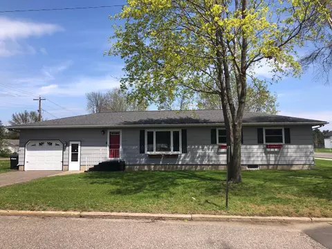 309 8th Ave SE, Little Falls, MN 56345