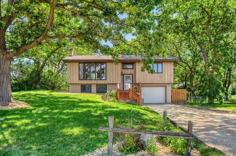 3117 Granada Ave N, Oakdale, MN 55128