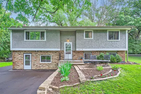 6580 Chesshire Ln N, Maple Grove, MN 55311