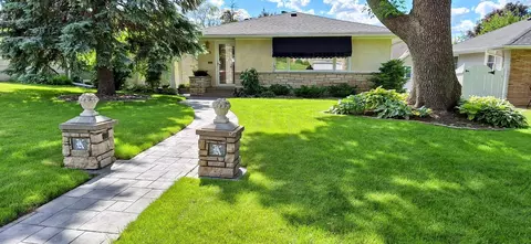 5016 William Ave, Edina, MN 55436