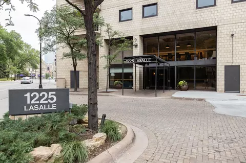 1225 Lasalle Ave #506, Minneapolis, MN 55403