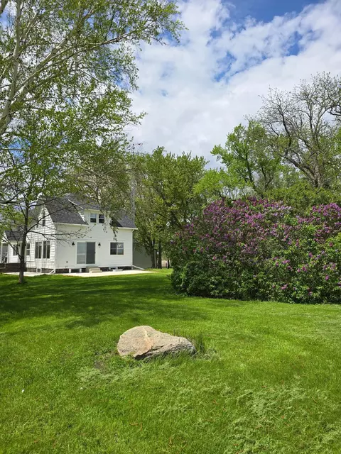12195 510th Ave, Wells, MN 56097