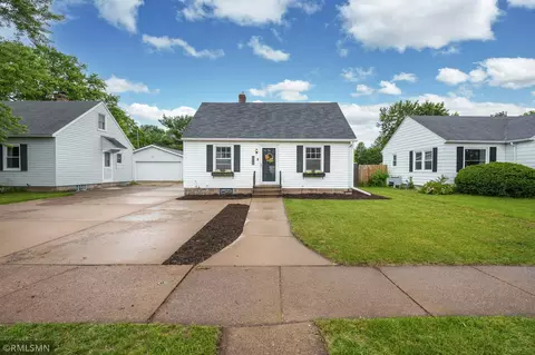 2818 7th St, Eau Claire, WI 54703