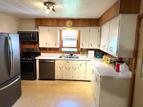 610 Walnut Ave, Watson, MN 56295 photo 4