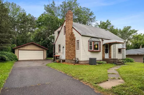 950 Gershwin Ave N, Oakdale, MN 55128