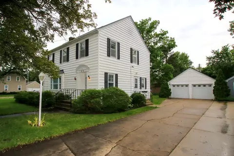 570 Mooers Ave SE, Cokato, MN 55321