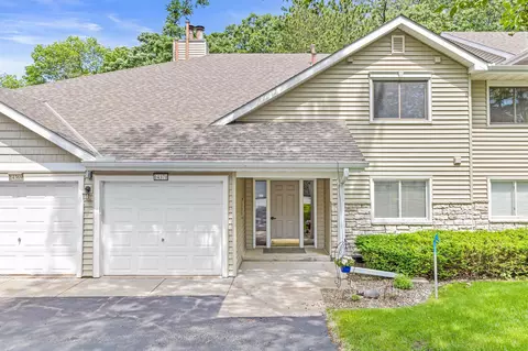 14371 Fairway Dr, Eden Prairie, MN 55344