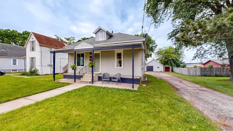 29 7th Ave NE, Rochester, MN 55906
