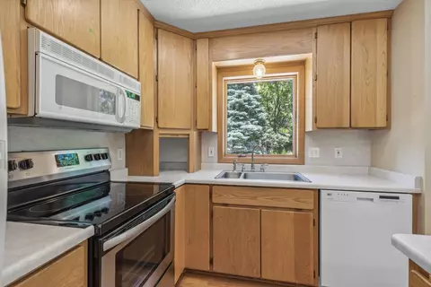 2082 W 65th St, Excelsior, MN 55331 photo 17