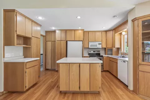 2082 W 65th St, Excelsior, MN 55331 photo 14