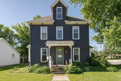 219 Irvin St, West Concord, MN 55985