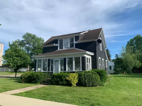 143 Main St E, Blooming Prairie, MN 55917