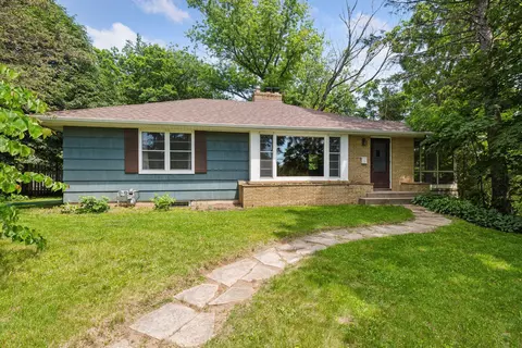 1400 Orkla Dr, Golden Valley, MN 55427