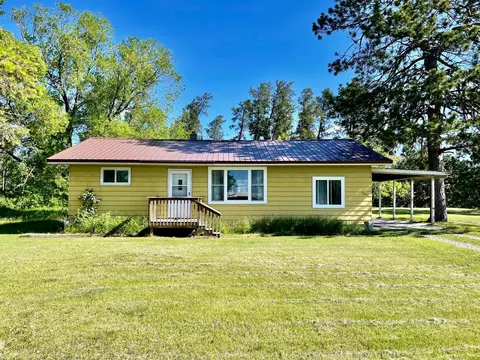 1915 Gregg Ct NW, Bemidji, MN 56601