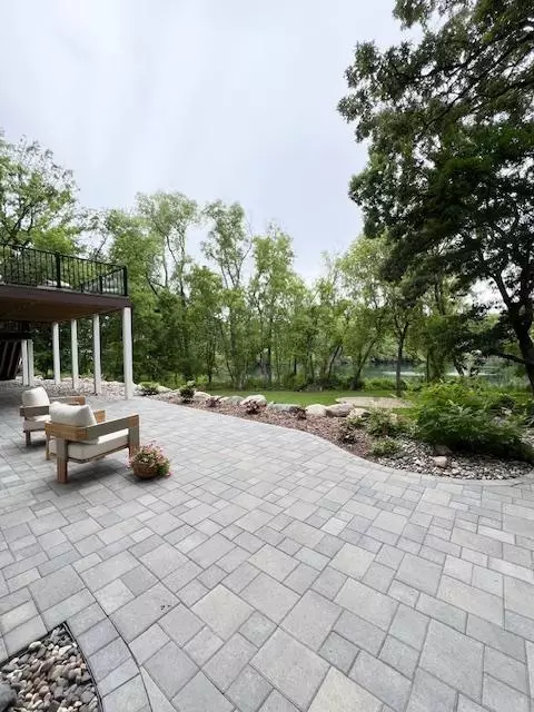 4167 Pond Wynde S, Eagan, MN 55122 photo 9