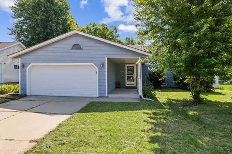 5912 44th Ave NW, Rochester, MN 55901