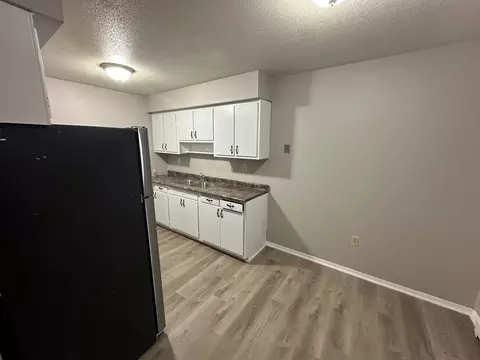 1600 E 80th St, Bloomington, MN 55425 photo 29
