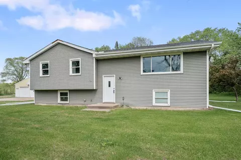 3140 201st Ln NW, Oak Grove, MN 55011