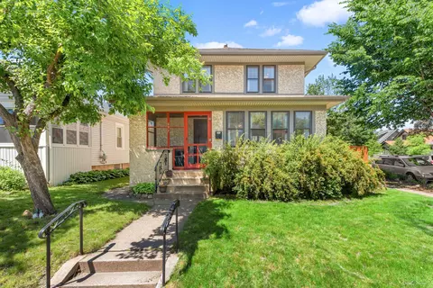 657 Asbury St, Saint Paul, MN 55104