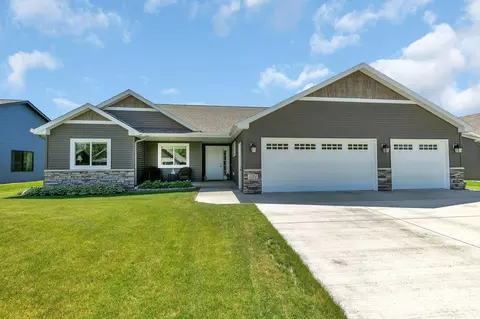 524 Lanigan Way SE, Saint Joseph, MN 56374