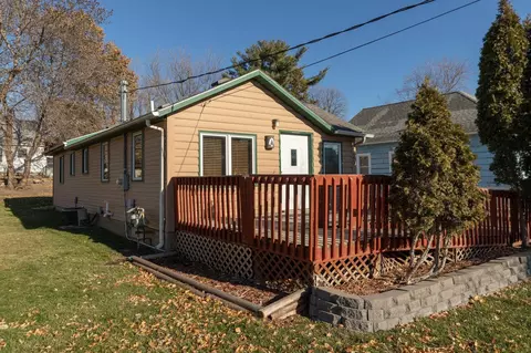 725 7th St NW, Rochester, MN 55901