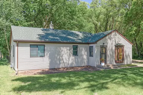 3701 Centerville Rd, Vadnais Heights, MN 55127