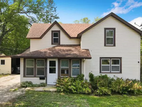 518 2nd St S, Waterville, MN 56096