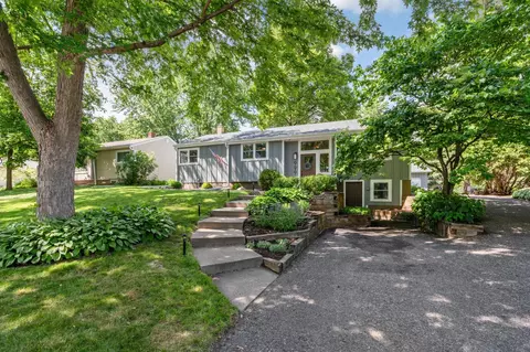 999 Ingerson Rd, Shoreview, MN 55126