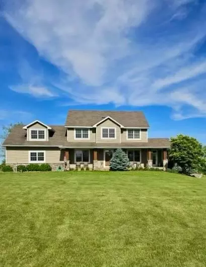 1253 82nd St, New Richmond, WI 54017