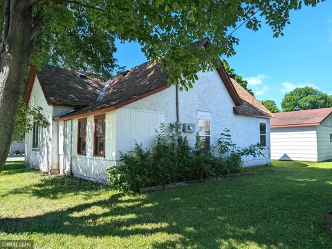 218 Pearl St E, Grey Eagle, MN 56336 photo 3