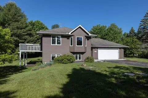 16912 Notre Dame St NE, Columbus, MN 55025