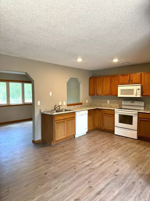 2602 Pine St, Brainerd, MN 56401 photo 4