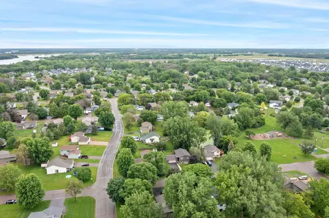 1869 Fox Run, Centerville, MN 55038 photo 2