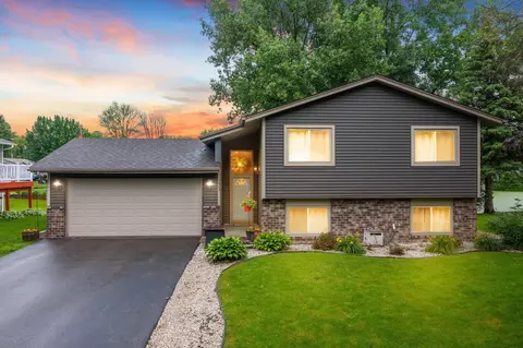 1869 Fox Run, Centerville, MN 55038