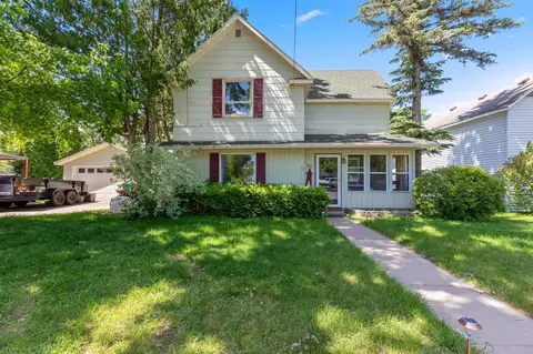 837 Bluff Ave, Brainerd, MN 56401
