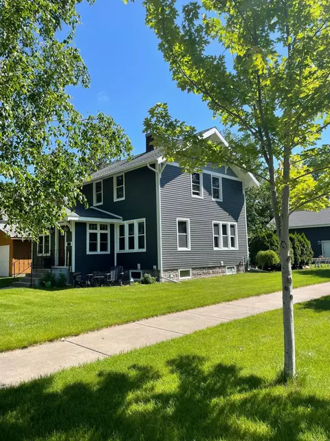 704 N 6th St, Brainerd, MN 56401