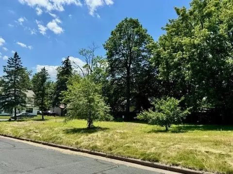 251 Union St, River Falls, WI 54022
