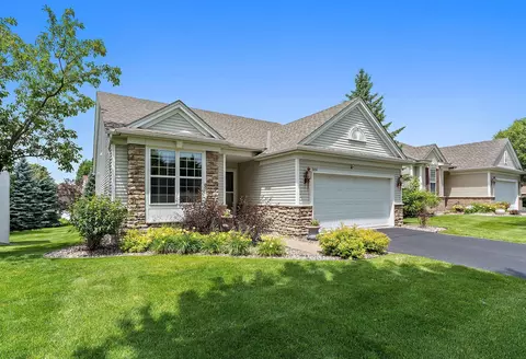 10814 Thone Cir, Woodbury, MN 55129