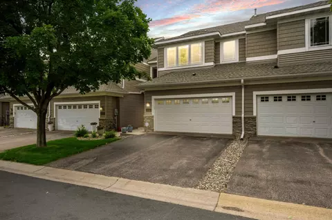 9796 Cupola Ln, Eden Prairie, MN 55347