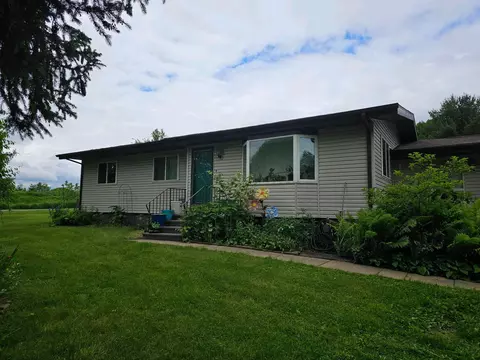 1461 9th Ave, Cumberland, WI 54829