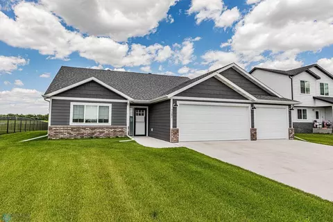 7281 101st Ave S, Horace, ND 58047