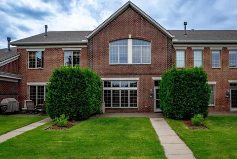 368 Valley Cmns, Hudson, WI 54016