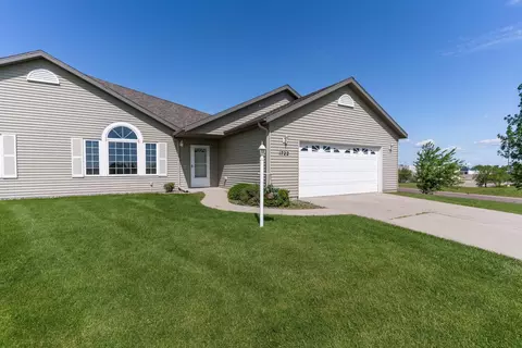 1722 Aspenwood Trl, Fergus Falls, MN 56537