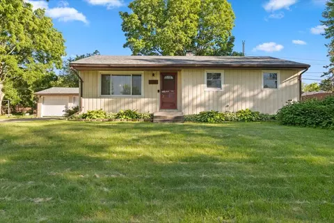 6133 Woodbine Ave, Woodbury, MN 55125