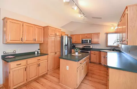 18140 82nd Pl N, Maple Grove, MN 55311